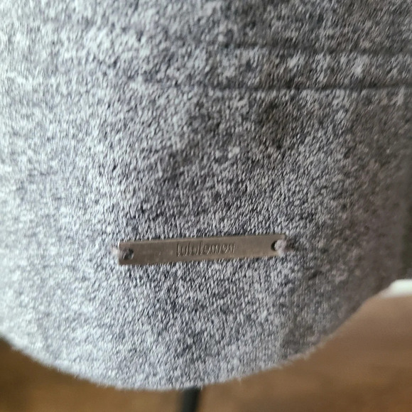 Lululemon Athletica gray snap buttons wrap cardigan sz.6 women's - Picture 4 of 9